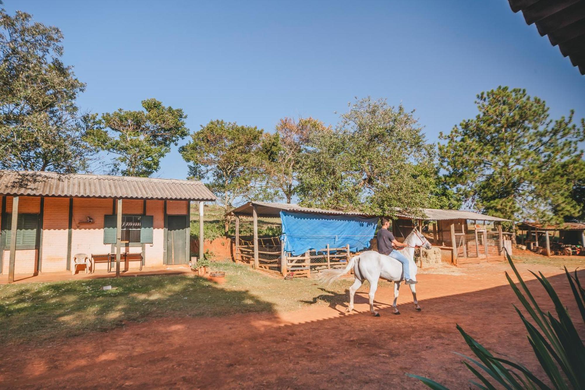Hotel Fazenda Reviver Araçoiaba da Serra Extérieur photo